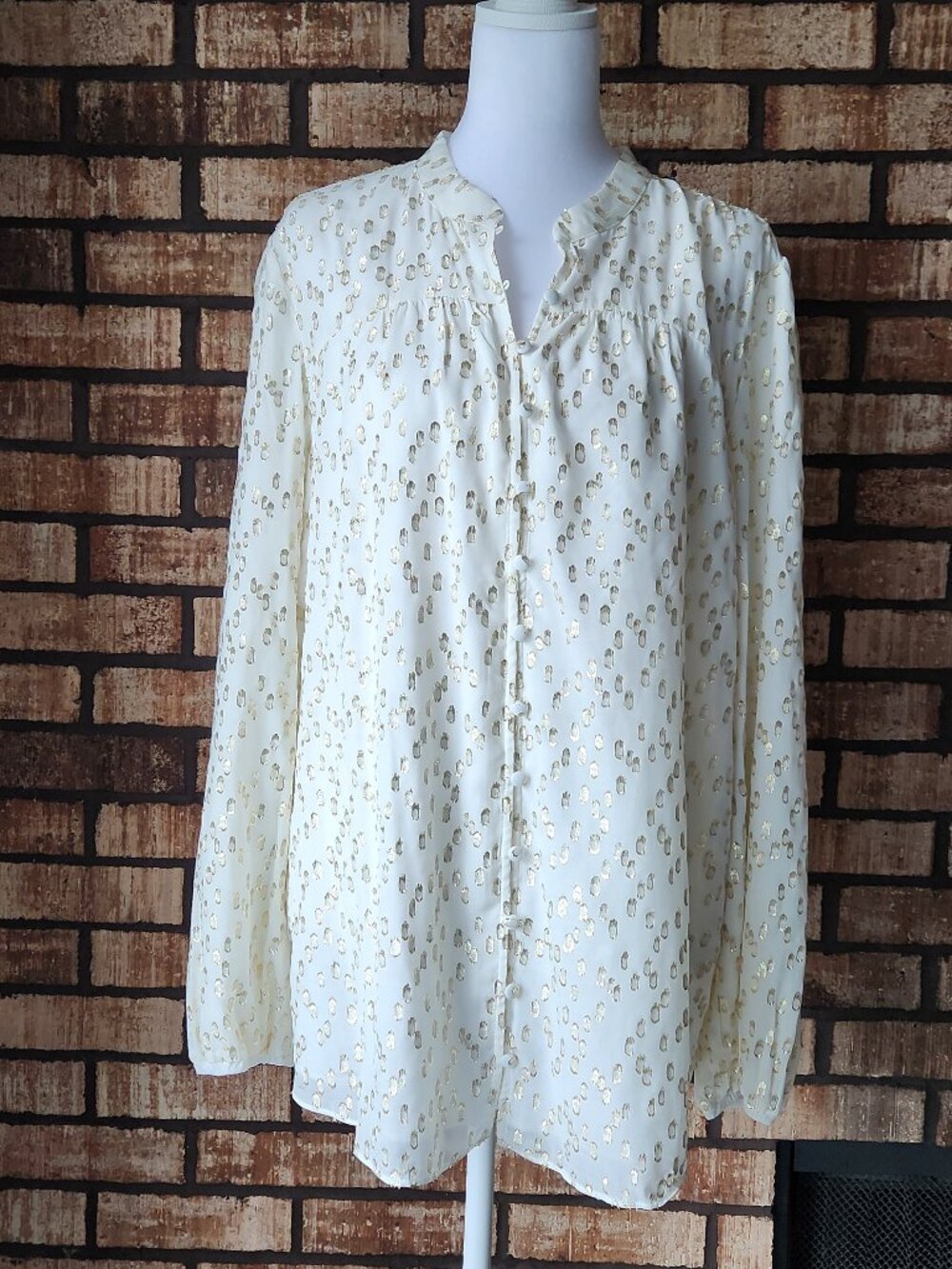 Soft Surroundings Mila Gold Metalic Blouse Ivory Pearl Button Front NWT Size L